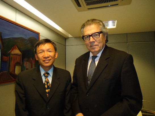 data de publicação：2013/5/8