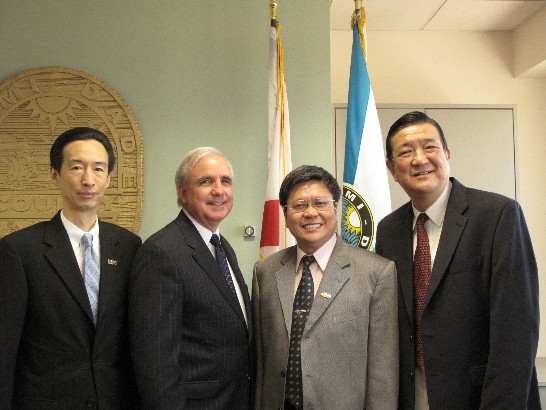 Secretary General of New Taipei City calls on Mayor Carlos Gimenez of Miami-Dade County