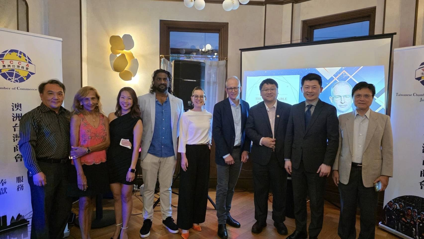 Director General David Cheng-Wei Wu and Mrs Wu Attend TCCA Year-End Christmas Event