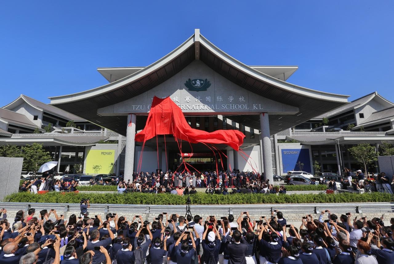 Wakil Anne Hung menghadiri Majlis Perasmian dan Pembukaan Sekolah di Sekolah Antarabangsa Tzu Chi Kuala Lumpur pada 6hb Januari 2020.
