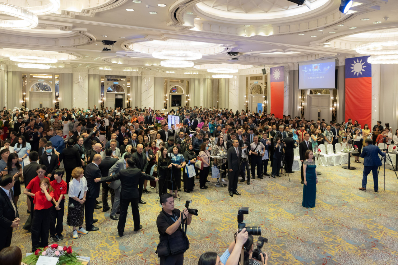 Representative Phoebe Yeh of Taipei Economic and Cultural Office in Malaysia hosted the 113th National Day Reception of the Republic of China on 3 October, 2024. Around 1,000 guests attended this joyful event. 